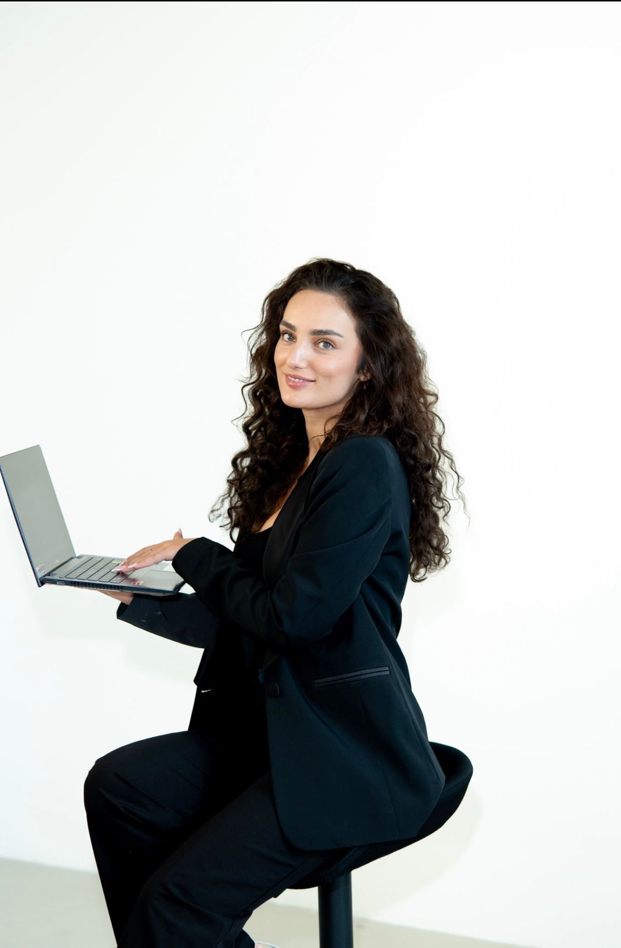 f61c9432 ec57 4d49 99b4 1e73bbe84ead